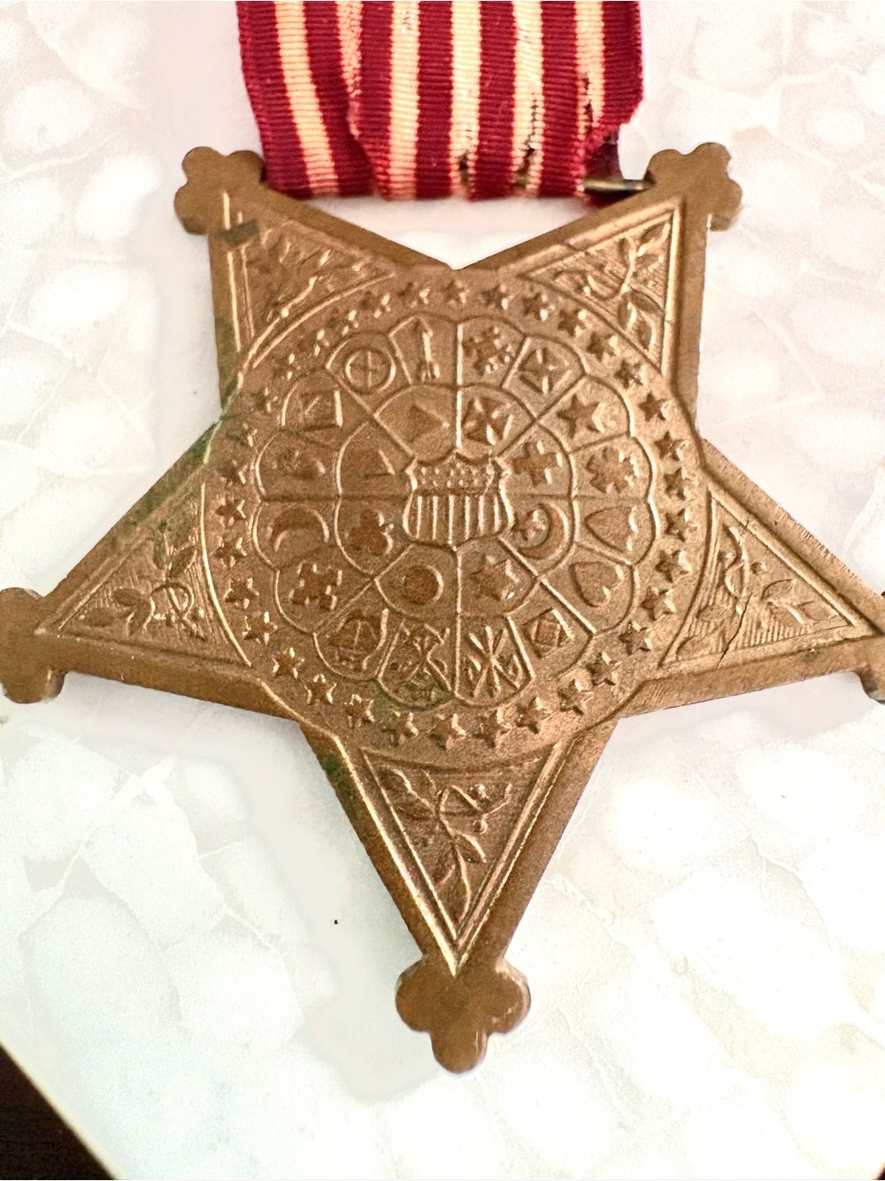 GAR Civil War Veteran Medal 1861-1866 Grand Army of the Republic American Flag - Picture 2 of 5